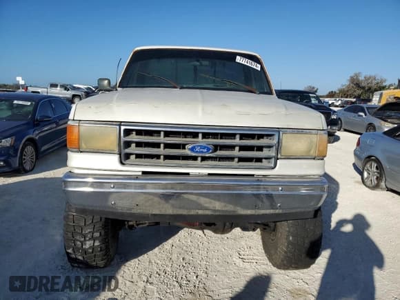 ✅ 1989 Ford F-150 • VIN: 1FTEF14N1KNA39153 • Лот: 77741674. Опубликован ранее на Copart с пробегом 94 296 миль. Бесплатный доступ к архиву аукционных продаж из США и подробный отчёт об истории автомобиля на DreamBid. Изображение 5.