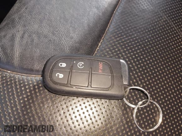 ✅ 2016 Jeep Cherokee Limited • VIN: 1C4PJMDS9GW309441 • Lot: 42844444. Wystawiony na IAAI z przebiegiem 108 427 mil. Bezpłatny archiwum sprzedaży aukcyjnych z USA i szczegółowy raport historii pojazdu na DreamBid. Zdjęcie 11.