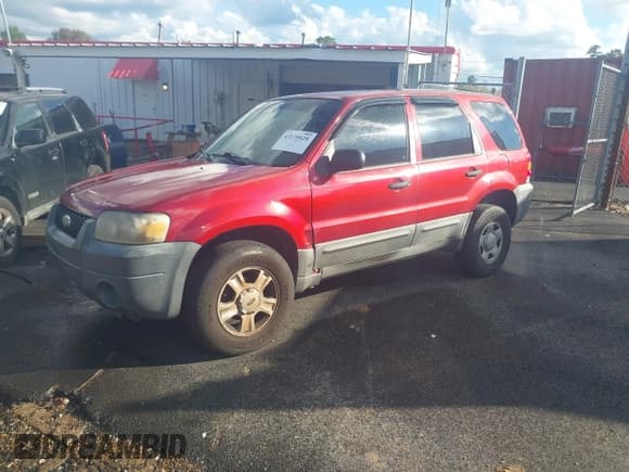 ✅ 2005 Ford Escape XLS Value • VIN: 1FMYU02Z25KC20704 • Lot: 43370828. Wystawiony na IAAI z przebiegiem 270 407 mil. Bezpłatny archiwum sprzedaży aukcyjnych z USA i szczegółowy raport historii pojazdu na DreamBid. Zdjęcie 2.