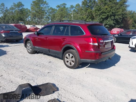 ✅ 2011 Subaru Outback Limited Power Moon • VIN: 4S4BRDLC2B2319236 • Lot: 43725038. Listed on IAAI with 108,114 mi. Free auction sales archive from the USA and detailed vehicle history report at DreamBid. Image 3.