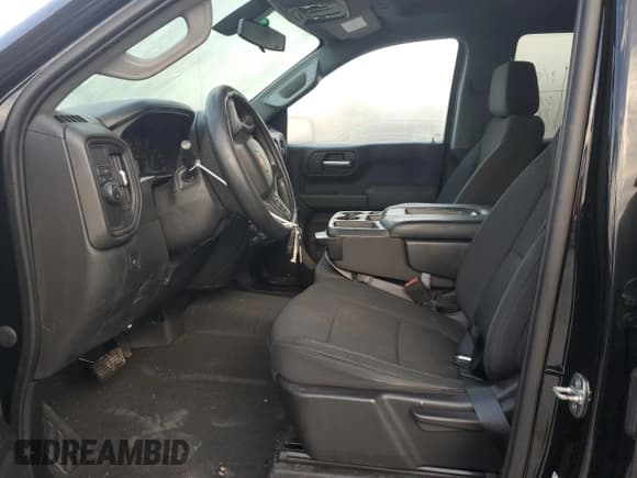 ✅ 2020 Chevrolet Silverado 1500 Custom • VIN: 1GCRWBEF9LZ258712 • Lot: 42992025. Wystawiony na Copart z przebiegiem 61 300 mil. Bezpłatny archiwum sprzedaży aukcyjnych z USA i szczegółowy raport historii pojazdu na DreamBid. Zdjęcie 7.