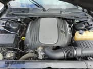 ✅ 2019 Dodge Challenger R/T • VIN: 2C3CDZBT1KH551215 • Лот: 81217545. Опубликован ранее на Copart с пробегом 77 227 миль. Бесплатный доступ к архиву аукционных продаж из США и подробный отчёт об истории автомобиля на DreamBid. Изображение 11.