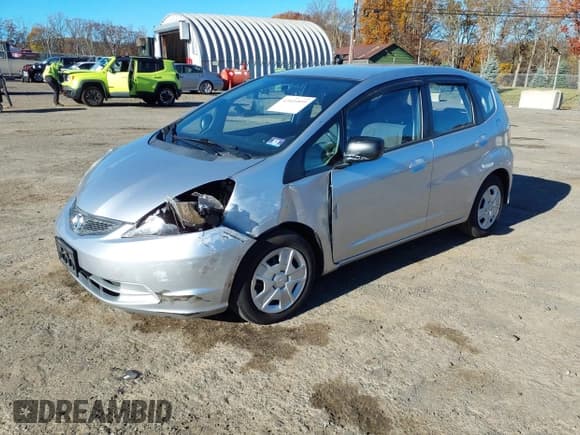 ✅ 2013 Honda Fit • VIN: JHMGE8H38DC063315 • Lot: 43604899. Wystawiony na IAAI z przebiegiem 101 501 mil. Bezpłatny archiwum sprzedaży aukcyjnych z USA i szczegółowy raport historii pojazdu na DreamBid. Zdjęcie 2.