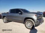 ✅ 2020 Chevrolet Silverado 1500 High Country • VIN: 3GCPWFED2LG400749 • Lot: 85888304. Wystawiony na Copart z przebiegiem 86 773 mil. Bezpłatny archiwum sprzedaży aukcyjnych z USA i szczegółowy raport historii pojazdu na DreamBid. Zdjęcie 4.