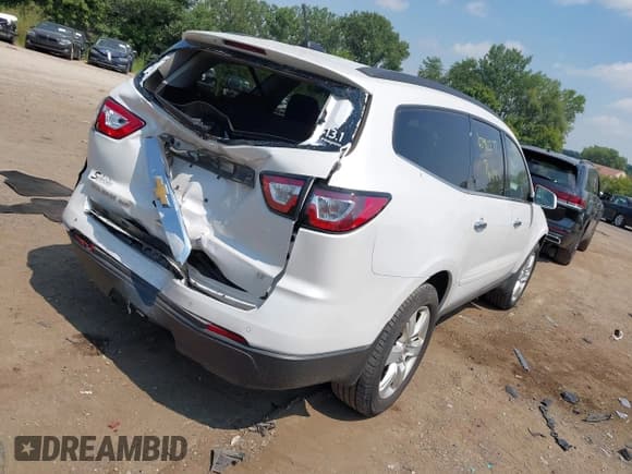✅ 2017 Chevrolet Traverse LT • VIN: 1GNKVGKD0HJ216625 • Lot: 42982277. Wystawiony na IAAI z przebiegiem 120 170 mil. Bezpłatny archiwum sprzedaży aukcyjnych z USA i szczegółowy raport historii pojazdu na DreamBid. Zdjęcie 4.