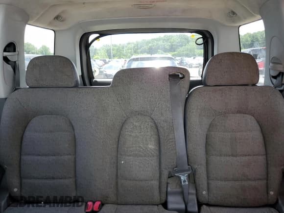 ✅ 2005 Ford Explorer XLS • VIN: 1FMZU62K65UB20376 • Lot: 63656195. Listed on Copart with 170,219 mi. Free auction sales archive from the USA and detailed vehicle history report at DreamBid. Image 10.