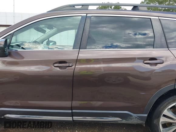 ✅ 2019 Subaru Ascent Limited • VIN: 4S4WMAMD4K3407253 • Lot: 43362435. Listed on IAAI with 138,533 mi. Free auction sales archive from the USA and detailed vehicle history report at DreamBid. Image 15.