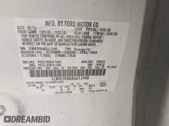 ✅ 2011 Lincoln MKS • VIN: 1LNHL9ER6BG615440 • Лот: 42951943. Опубликован ранее на IAAI с пробегом 189 583 миль. Бесплатный доступ к архиву аукционных продаж из США и подробный отчёт об истории автомобиля на DreamBid. Изображение 9.