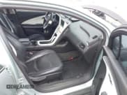 ✅ 2012 Chevrolet Volt • VIN: 1G1RD6E47CU104677 • Lot: 43249130. Wystawiony na IAAI z przebiegiem Nie podano. Bezpłatny archiwum sprzedaży aukcyjnych z USA i szczegółowy raport historii pojazdu na DreamBid. Zdjęcie 5.