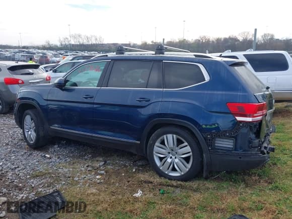 ✅ 2018 Volkswagen Atlas SEL Premium • VIN: 1V2NR2CA5JC514940 • Lot: 43771126. Listed on IAAI with 120,189 mi. Free auction sales archive from the USA and detailed vehicle history report at DreamBid. Image 15.