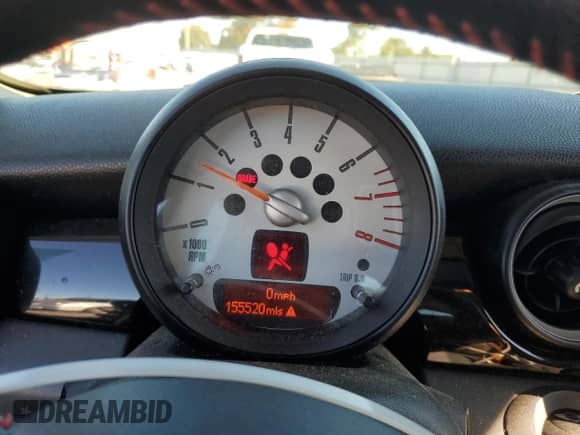 2012 MINI Hardtop S with VIN WMWSV3C50CTY27547, listed as a Copart auction lot 84396785 with 155,520 mi miles and Salvage title. Bid and sale history available at DreamBid. Image 9.