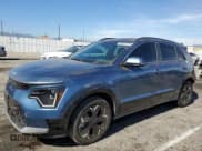 ✅ 2023 Kia Niro Wave • VIN: KNDCT3L12P5035680 • Lot: 68891315. Wystawiony na Copart z przebiegiem 35 773 mil. Bezpłatny archiwum sprzedaży aukcyjnych z USA i szczegółowy raport historii pojazdu na DreamBid. Zdjęcie 1.