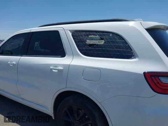 ✅ 2018 Dodge Durango GT • VIN: 1C4RDHDG5JC403215 • Lot: 42555371. Listed on IAAI with 89,089 mi. Free auction sales archive from the USA and detailed vehicle history report at DreamBid. Image 17.