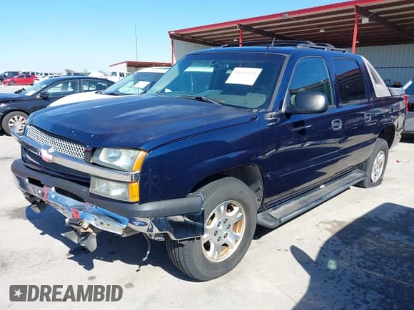 ✅ 2005 Chevrolet Avalanche LS • VIN: 3GNEC12Z55G271144 • Lot: 43633435. Listed on IAAI with 291,369 mi. Free auction sales archive from the USA and detailed vehicle history report at DreamBid. Image 2.
