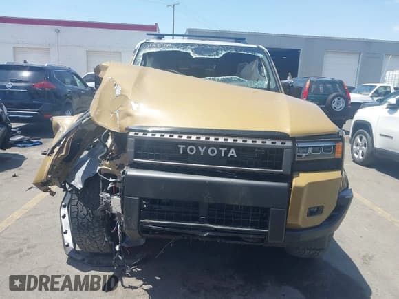 ✅ 2025 Toyota Land Cruiser 1958 Edition • VIN: JTEABFAJ5SK039629 • Lot: 42494089. Listed on IAAI with Not provided. Free auction sales archive from the USA and detailed vehicle history report at DreamBid. Image 12.