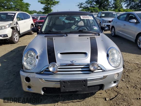 ✅ 2006 MINI Hardtop S • VIN: WMWRE33506TJ35842 • Lot: 60840275. Listed on Copart with 92,489 mi. Free auction sales archive from the USA and detailed vehicle history report at DreamBid. Image 5.