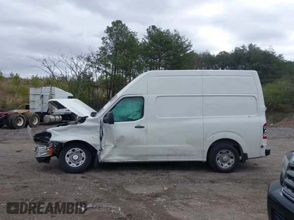 ✅ 2021 Nissan NV Cargo S • VIN: 1N6BF0LYXMN800271 • Лот: 41847197. Опубликован ранее на IAAI с пробегом 180 913 миль. Бесплатный доступ к архиву аукционных продаж из США и подробный отчёт об истории автомобиля на DreamBid. Изображение 14.