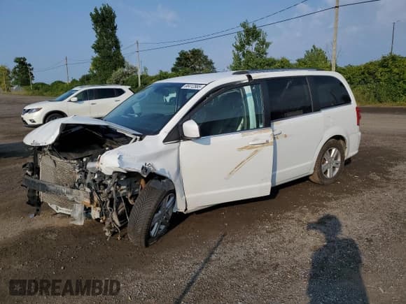 ✅ 2019 Dodge Grand Caravan Crew • VIN: 2C4RDGDG9KR601119 • Lot: 68412885. Wystawiony na Copart z przebiegiem Nie podano. Bezpłatny archiwum sprzedaży aukcyjnych z USA i szczegółowy raport historii pojazdu na DreamBid. Zdjęcie 1.