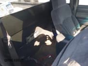 ✅ 1998 Chevrolet S-10 LS • VIN: 1GCCS19WXWK269740 • Лот: 41341383. Опубликован ранее на IAAI с пробегом 204 950 миль. Бесплатный доступ к архиву аукционных продаж из США и подробный отчёт об истории автомобиля на DreamBid. Изображение 8.