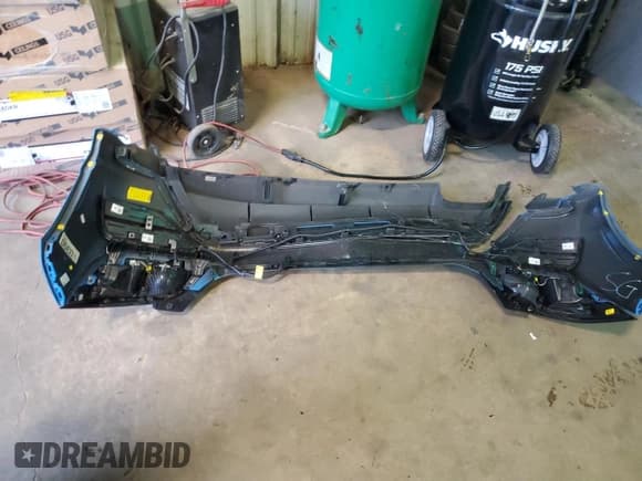 ✅ 2022 Hyundai Kona N Line • VIN: KM8K33A34NU868881 • Лот: 63098053. Опубликован ранее на Copart с пробегом 27 340 миль. Бесплатный доступ к архиву аукционных продаж из США и подробный отчёт об истории автомобиля на DreamBid. Изображение 12.