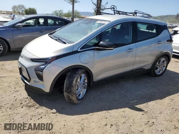 ✅ 2022 Chevrolet Bolt EV 1LT • VIN: 1G1FW6S00N4100861 • Lot: 52568135. Wystawiony na Copart z przebiegiem 42 220 mil. Bezpłatny archiwum sprzedaży aukcyjnych z USA i szczegółowy raport historii pojazdu na DreamBid. Zdjęcie 1.
