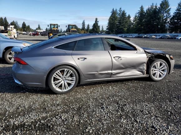 ✅ 2019 Audi A7 Premium Plus • VIN: WAUR2AF25KN060892 • Lot: 84538355. Wystawiony na Copart z przebiegiem 67 131 mil. Bezpłatny archiwum sprzedaży aukcyjnych z USA i szczegółowy raport historii pojazdu na DreamBid. Zdjęcie 3.