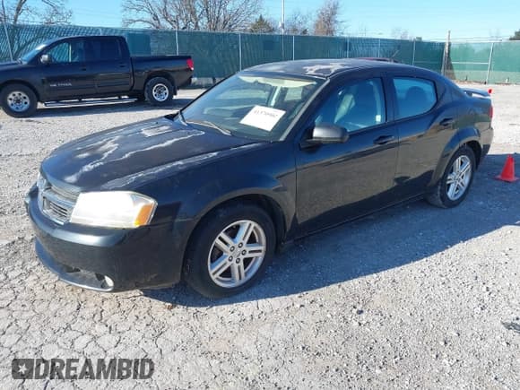 ✅ 2010 Dodge Avenger R/T • VIN: 1B3CC5FB3AN151916 • Лот: 41370902. Опубликован ранее на IAAI с пробегом 156 546 миль. Бесплатный доступ к архиву аукционных продаж из США и подробный отчёт об истории автомобиля на DreamBid. Изображение 2.
