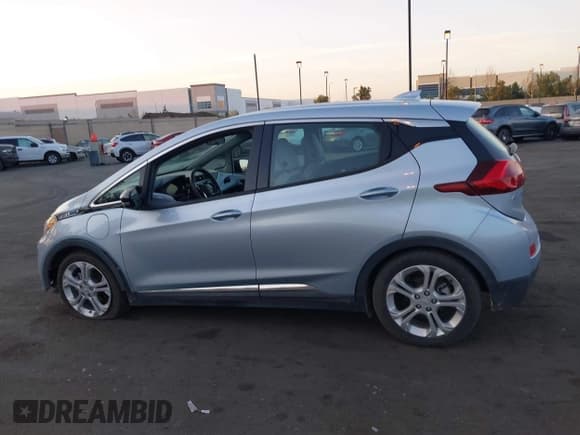 ✅ 2017 Chevrolet Bolt EV LT • VIN: 1G1FW6S03H4184551 • Lot: 41974694. Wystawiony na IAAI z przebiegiem 59 446 mil. Bezpłatny archiwum sprzedaży aukcyjnych z USA i szczegółowy raport historii pojazdu na DreamBid. Zdjęcie 14.