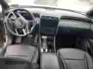 2023 Hyundai Santa Cruz Limited z VIN 5NTJEDAF0PH045941, wystawiony jako Copart lot #44115795 z przebiegiem Nie podano mil oraz Szkoda całkowita • Salvage title. Historia ofert i sprzedaży dostępna na DreamBid. Obrazek 8.