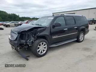 ✅ 2009 GMC Yukon XL • VIN: 1GKFK06279R220147 • Lot: 67051915. Wystawiony na Copart z przebiegiem 372 875 mil. Bezpłatny archiwum sprzedaży aukcyjnych z USA i szczegółowy raport historii pojazdu na DreamBid. Zdjęcie 1.