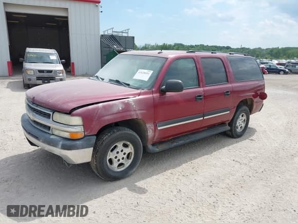 ✅ 2005 Chevrolet Suburban LT • VIN: 3GNEC16ZX5G286751 • Lot: 42828051. Listed on IAAI with 188,851 mi. Free auction sales archive from the USA and detailed vehicle history report at DreamBid. Image 2.