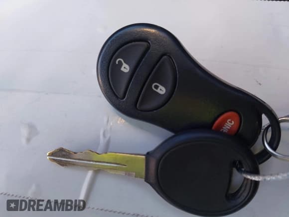 ✅ 2005 Dodge 1500 SLT • VIN: 1D7HU18D85S275167 • Лот: 43526975. Опубликован ранее на IAAI с пробегом 173 331 миль. Бесплатный доступ к архиву аукционных продаж из США и подробный отчёт об истории автомобиля на DreamBid. Изображение 11.