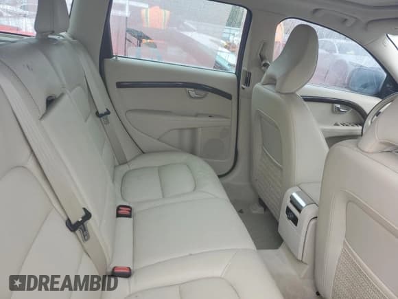 ✅ 2015 Volvo XC70 • VIN: YV440MBM0F1221722 • Lot: 74344604. Listed on Copart with Not provided. Free auction sales archive from the USA and detailed vehicle history report at DreamBid. Image 11.