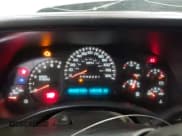 ✅ 2006 Chevrolet Silverado 2500HD LT1 • VIN: 1GCHK29UX6E263400 • Lot: 43512984. Wystawiony na IAAI z przebiegiem 185 395 mil. Bezpłatny archiwum sprzedaży aukcyjnych z USA i szczegółowy raport historii pojazdu na DreamBid. Zdjęcie 7.