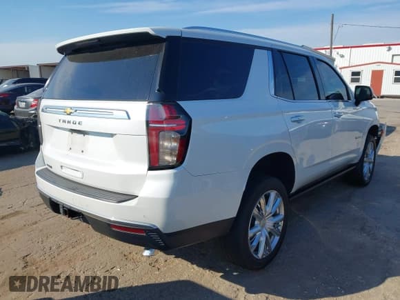 ✅ 2022 Chevrolet Tahoe High Country • VIN: 1GNSKTKT4NR226662 • Лот: 43460253. Опубликован ранее на IAAI с пробегом 86 693 миль. Бесплатный доступ к архиву аукционных продаж из США и подробный отчёт об истории автомобиля на DreamBid. Изображение 4.