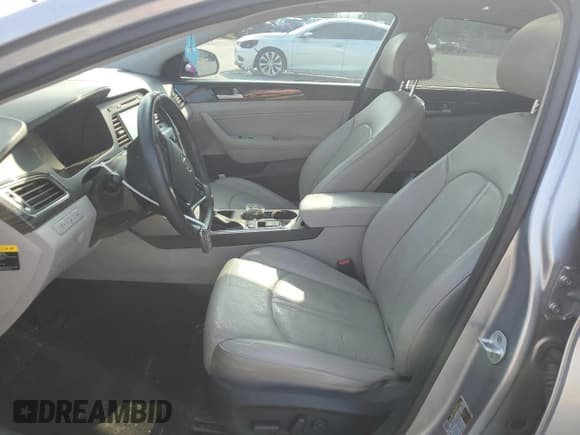 ✅ 2015 Hyundai Sonata Limited • VIN: 5NPE34AF9FH044341 • Лот: 69557245. Опубликован ранее на Copart с пробегом 123 939 миль. Бесплатный доступ к архиву аукционных продаж из США и подробный отчёт об истории автомобиля на DreamBid. Изображение 7.