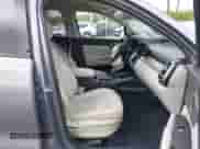 2022 Kia Sorento X-Line S z VIN 5XYRLDLC1NG085105, wystawiony jako IAAI lot #42375855 z przebiegiem 43 182 mil mil oraz . Historia ofert i sprzedaży dostępna na DreamBid. Obrazek 5.