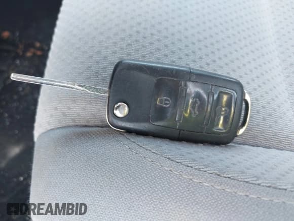 ✅ 2009 Volkswagen Rabbit S • VIN: WVWDA71K49W084907 • Lot: 42198880. Listed on IAAI with 160,293 mi. Free auction sales archive from the USA and detailed vehicle history report at DreamBid. Image 11.