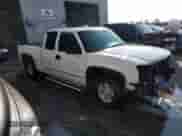✅ 2003 Chevrolet Silverado 1500 LS • VIN: 2GCEC19T131197995 • Lot: 69527004. Wystawiony na Copart z przebiegiem 197 471 mil mil. Skorzystaj z bezpłatnego archiwum sprzedaży aukcyjnych z USA i zobacz szczegółowy raport historii pojazdu na DreamBid. Zdjęcie 4.