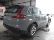 ✅ 2024 Honda CR-V LX • VIN: 2HKRS4H23RH403484 • Lot: 41288246. Wystawiony na IAAI z przebiegiem 21 640 mil. Bezpłatny archiwum sprzedaży aukcyjnych z USA i szczegółowy raport historii pojazdu na DreamBid. Zdjęcie 4.