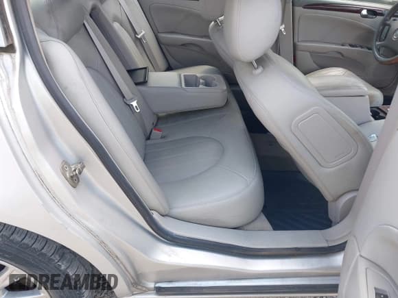 ✅ 2009 Buick Lucerne CXL-5 • VIN: 1G4HD57M59U139734 • Лот: 42674193. Опубликован ранее на IAAI с пробегом 145 205 миль. Бесплатный доступ к архиву аукционных продаж из США и подробный отчёт об истории автомобиля на DreamBid. Изображение 8.