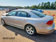 ✅ 2013 Volkswagen Passat SE • VIN: 1VWBH7A3XDC109974 • Лот: 71859515. Опубликован ранее на Copart с пробегом 153 723 миль. Бесплатный доступ к архиву аукционных продаж из США и подробный отчёт об истории автомобиля на DreamBid. Изображение 2.