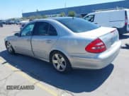 ✅ 2003 Mercedes-Benz E 320 • VIN: WDBUF65J83A290666 • Лот: 42848813. Опубликован ранее на IAAI с пробегом 150 712 миль. Бесплатный доступ к архиву аукционных продаж из США и подробный отчёт об истории автомобиля на DreamBid. Изображение 3.