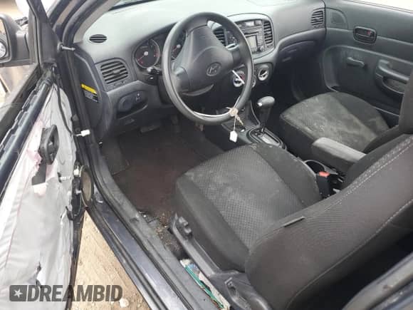 2009 Hyundai Accent GS с VIN KMHCM36C29U127841, выставлен на аукционе Copart как лот 59858535 с пробегом 129 778 миль миль и Списание • Salvage title. История ставок и продаж доступна на DreamBid. Изображение 8.