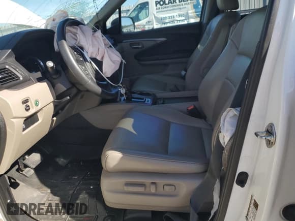 ✅ 2017 Honda Pilot EX-L • VIN: 5FNYF6H59HB051627 • Lot: 87286775. Listed on Copart with 104,700 mi. Free auction sales archive from the USA and detailed vehicle history report at DreamBid. Image 7.
