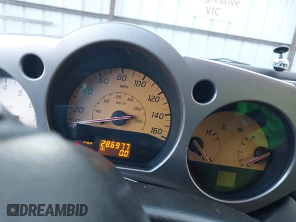 ✅ 2005 Nissan Murano SL • VIN: JN8AZ08W45W409548 • Lot: 43821599. Wystawiony na IAAI z przebiegiem 286 977 mil. Bezpłatny archiwum sprzedaży aukcyjnych z USA i szczegółowy raport historii pojazdu na DreamBid. Zdjęcie 7.