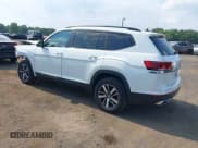 ✅ 2022 Volkswagen Atlas SE • VIN: 1V2LP2CA4NC521669 • Lot: 42870781. Listed on IAAI with 30,701 mi. Free auction sales archive from the USA and detailed vehicle history report at DreamBid. Image 3.