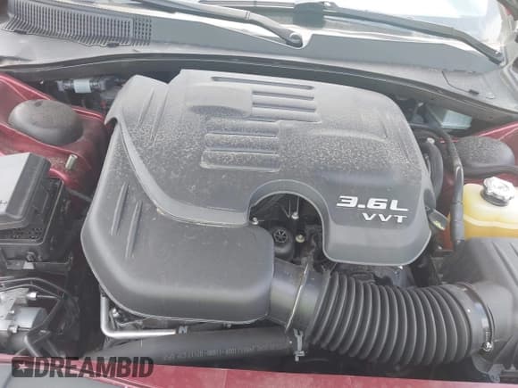 ✅ 2018 Chrysler 300 Touring L • VIN: 2C3CCAAGXJH275057 • Лот: 42945101. Опубликован ранее на IAAI с пробегом Не указан. Бесплатный доступ к архиву аукционных продаж из США и подробный отчёт об истории автомобиля на DreamBid. Изображение 10.