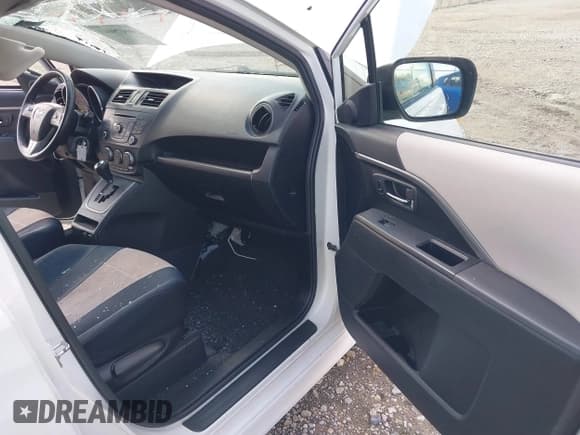 ✅ 2013 Mazda 5 Touring • VIN: JM1CW2CLXD0151396 • Lot: 40479013. Listed on IAAI with 118,314 mi. Free auction sales archive from the USA and detailed vehicle history report at DreamBid. Image 5.