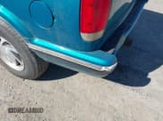 ✅ 1995 Chevrolet Blazer • VIN: 1GNDT13W3S2177106 • Lot: 43220738. Wystawiony na IAAI z przebiegiem 157 259 mil. Bezpłatny archiwum sprzedaży aukcyjnych z USA i szczegółowy raport historii pojazdu na DreamBid. Zdjęcie 13.